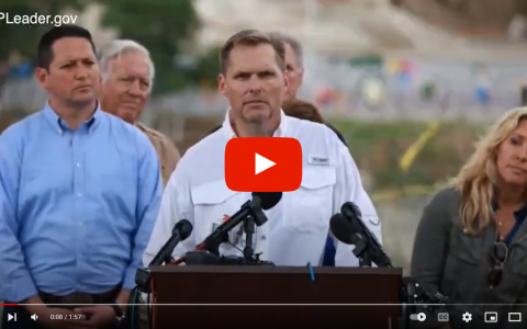 Guest at Border Press Conference