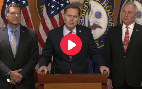 Congressman Guest at Press Conference